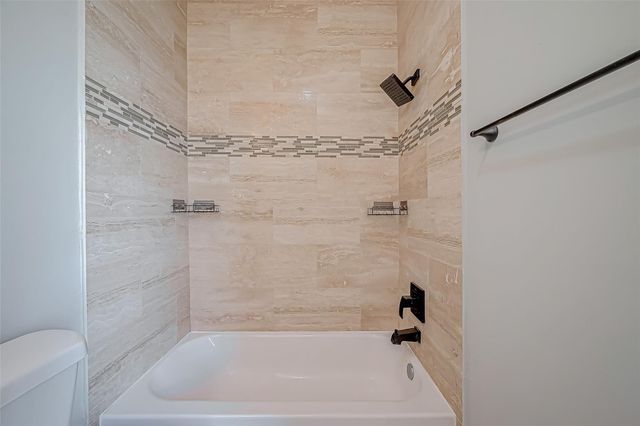 5226 Kiam Street 1002, Houston, TX 77007