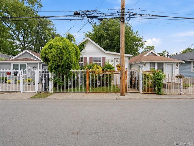 1202 Harding Park, Bronx, NY 10473