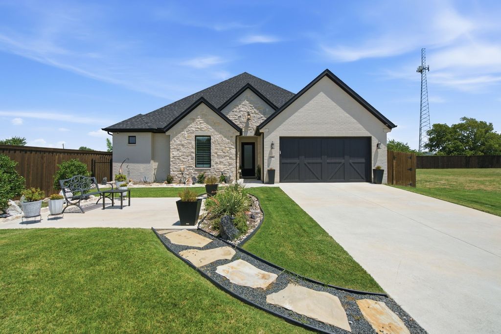 3501 Barber Creek Court, Fort Worth, TX 76244