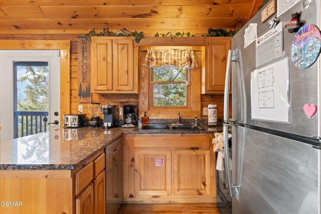 1543 Rainbow Ridge Way, Sevierville, TN 37862