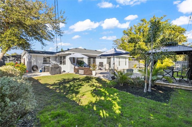 3122 N REGATTA CIRCLE, Sarasota, FL 34231