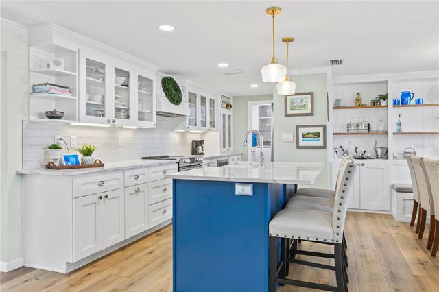 3122 N REGATTA CIRCLE, Sarasota, FL 34231