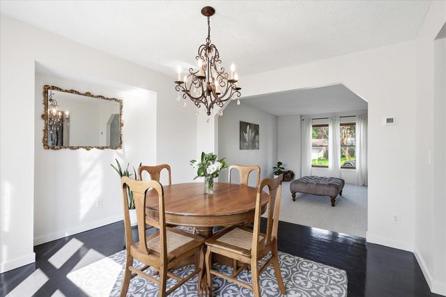 20955 Jamestown Avenue, Lakeville, MN 55044