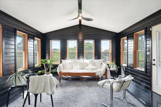 20955 Jamestown Avenue, Lakeville, MN 55044