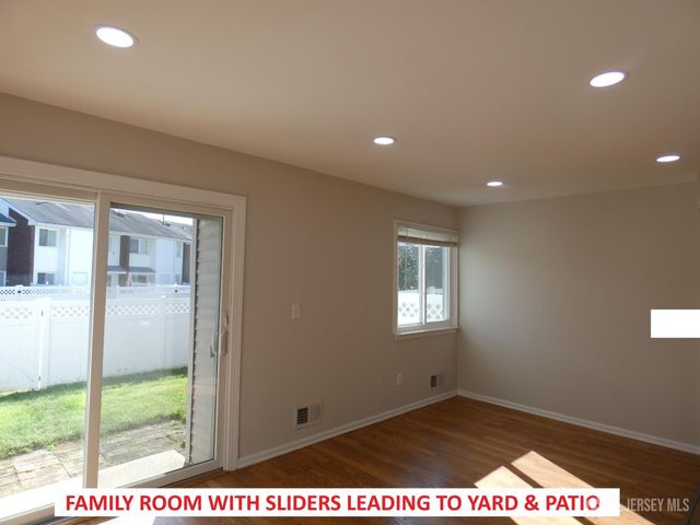 4-H Quincy Circle, South Brunswick, NJ 08810