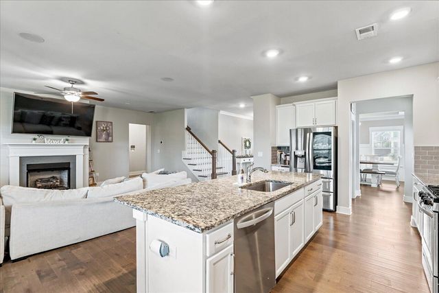 9876 Haven Port Lane, Ooltewah, TN 37363