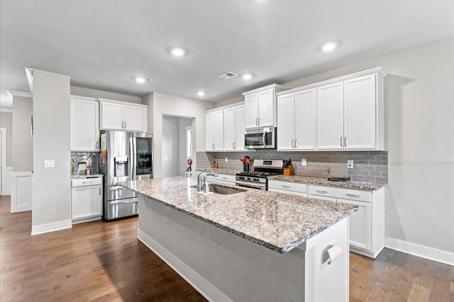 9876 Haven Port Lane, Ooltewah, TN 37363