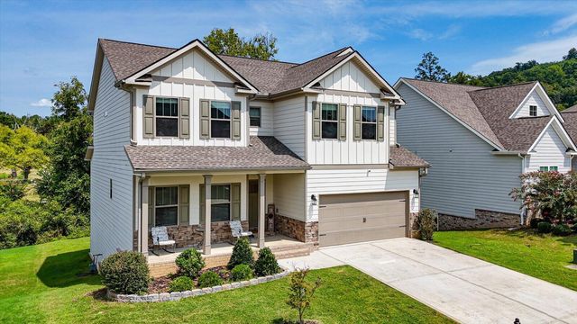 9876 Haven Port Lane, Ooltewah, TN 37363