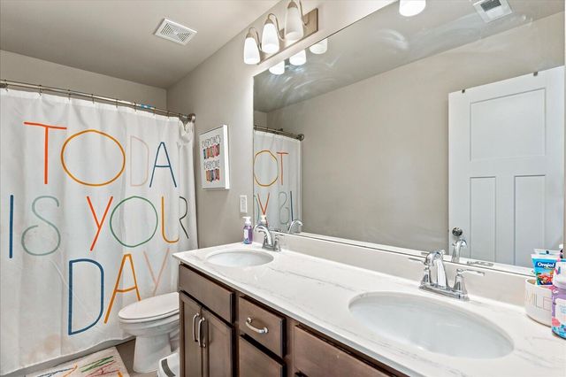 9876 Haven Port Lane, Ooltewah, TN 37363