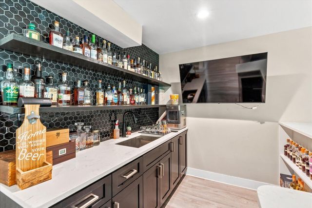 9876 Haven Port Lane, Ooltewah, TN 37363