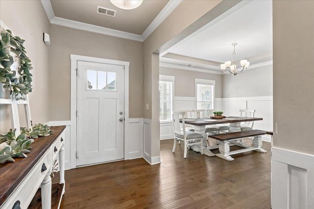 9876 Haven Port Lane, Ooltewah, TN 37363