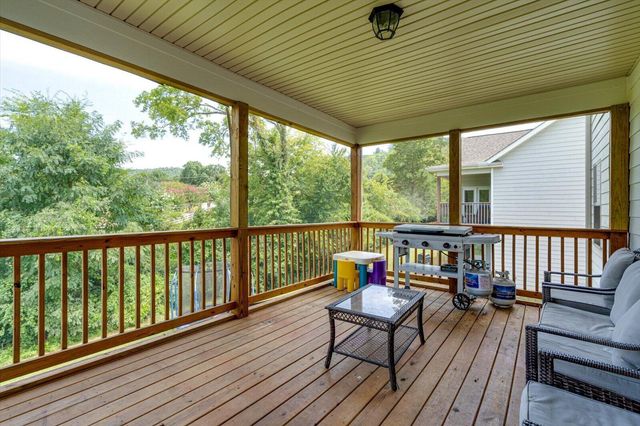 9876 Haven Port Lane, Ooltewah, TN 37363