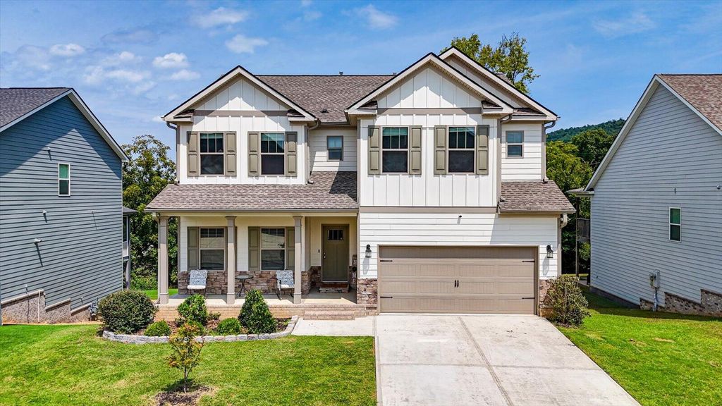 9876 Haven Port Lane, Ooltewah, TN 37363