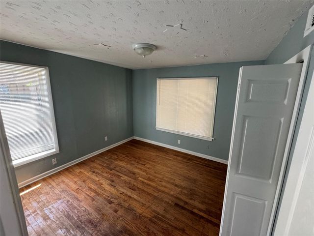 5000 Jerri Lane, Haltom City, TX 76117