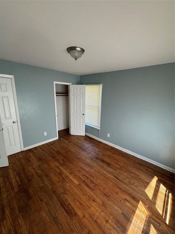 5000 Jerri Lane, Haltom City, TX 76117