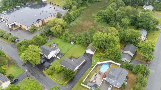 7 Therese Road, Salem, NH 03079