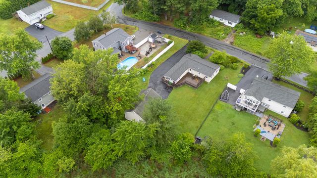 7 Therese Road, Salem, NH 03079