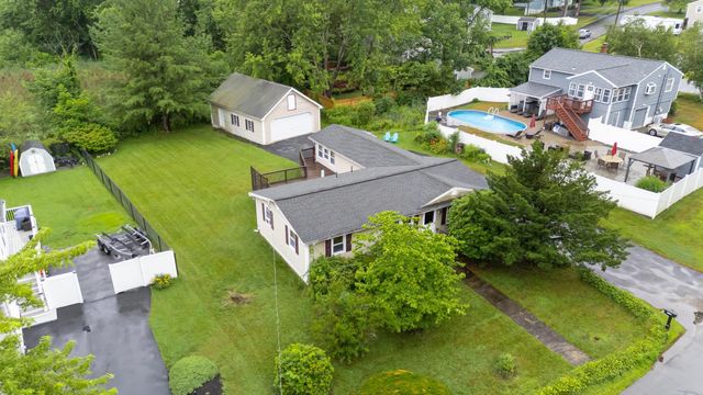7 Therese Road, Salem, NH 03079