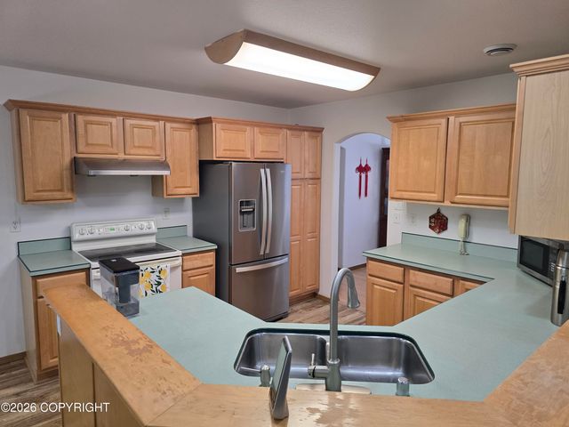 665 Kentshire Drive, Fairbanks, AK 99709