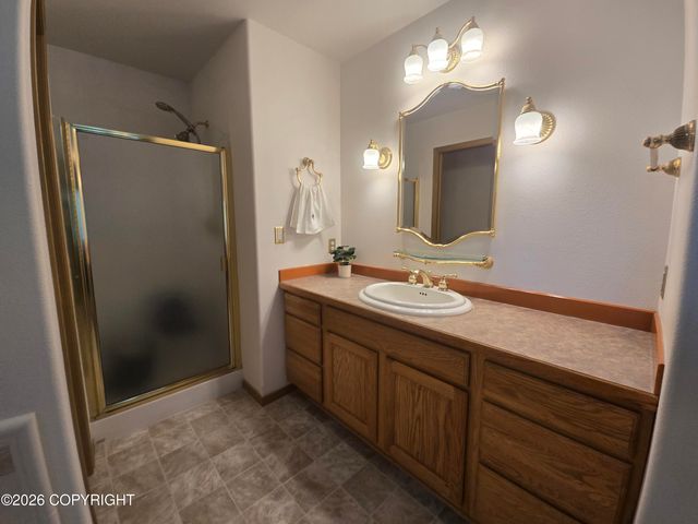 665 Kentshire Drive, Fairbanks, AK 99709