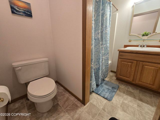 665 Kentshire Drive, Fairbanks, AK 99709