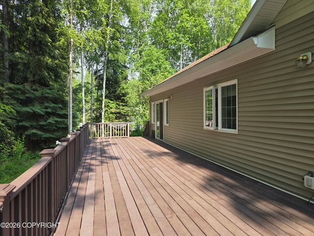 665 Kentshire Drive, Fairbanks, AK 99709