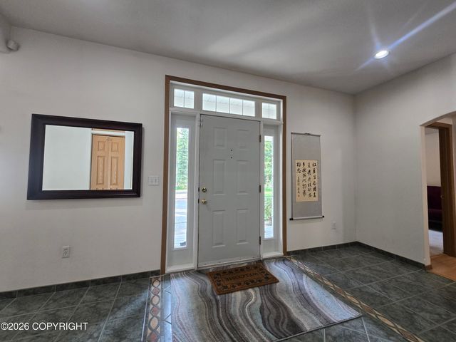 665 Kentshire Drive, Fairbanks, AK 99709