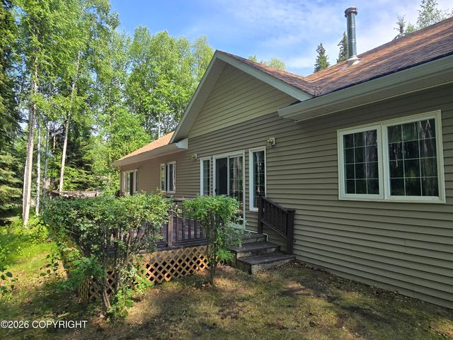 665 Kentshire Drive, Fairbanks, AK 99709