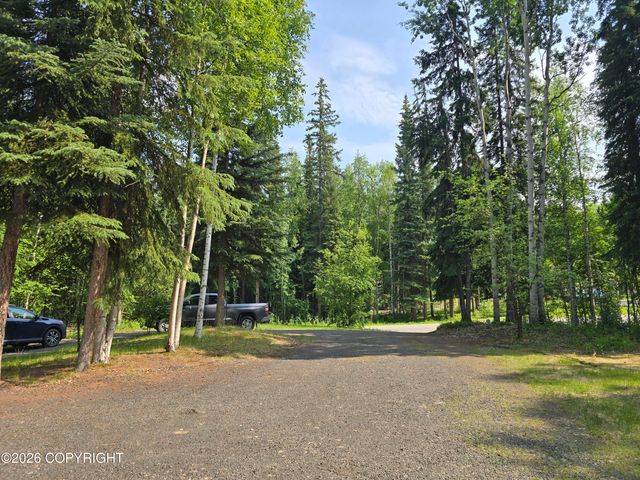 665 Kentshire Drive, Fairbanks, AK 99709