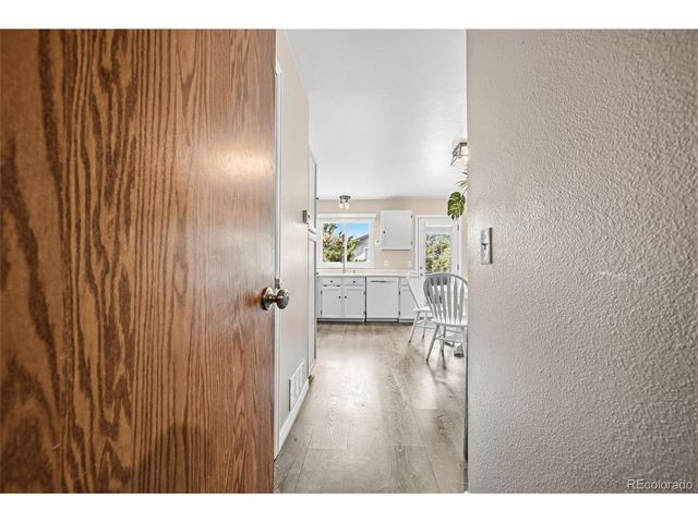 562 Arden Cir, Highlands Ranch, CO 80126