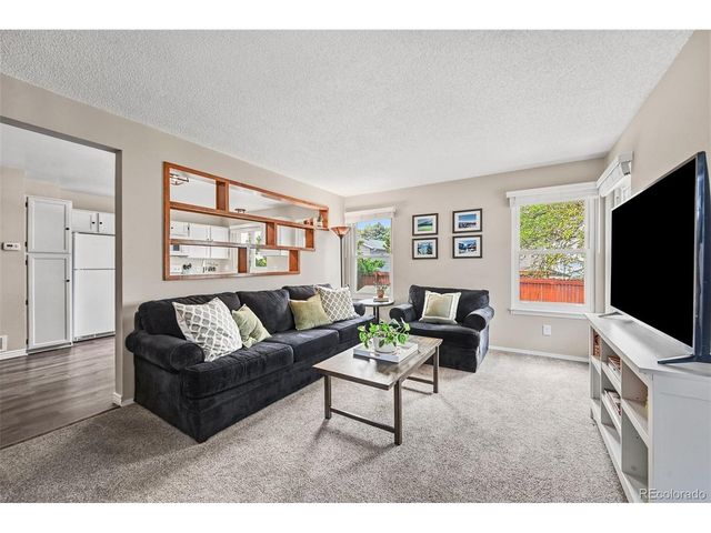 562 Arden Cir, Highlands Ranch, CO 80126