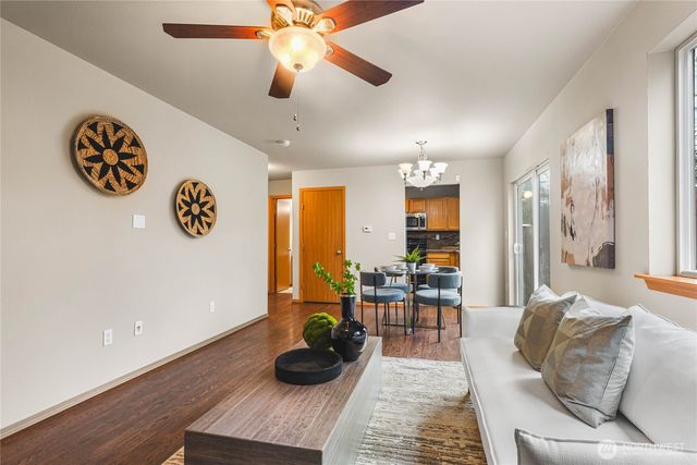 3765 Earendel Avenue, Bremerton, WA 98310