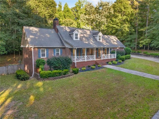94 Deer Creek Trail, Hoschton, GA 30548