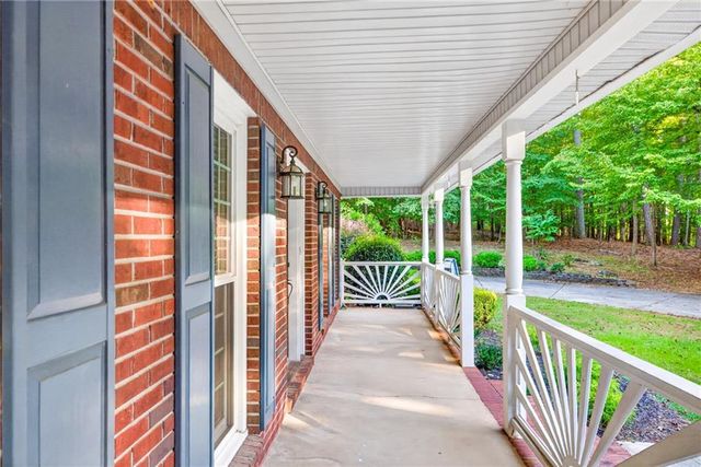 94 Deer Creek Trail, Hoschton, GA 30548