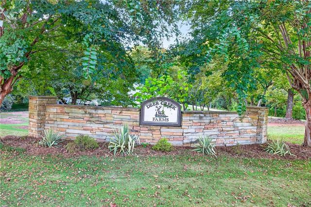 94 Deer Creek Trail, Hoschton, GA 30548