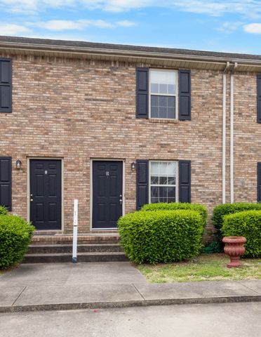 2450 Caroline Dr, Clarksville, TN 37042