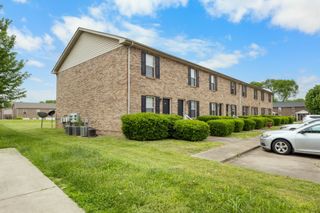 2450 Caroline Dr, Clarksville, TN 37042