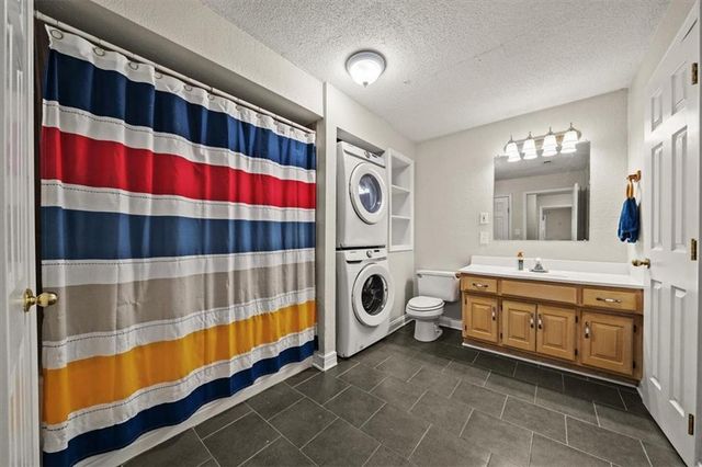 5829 Virginia Avenue, Kansas City, MO 64110