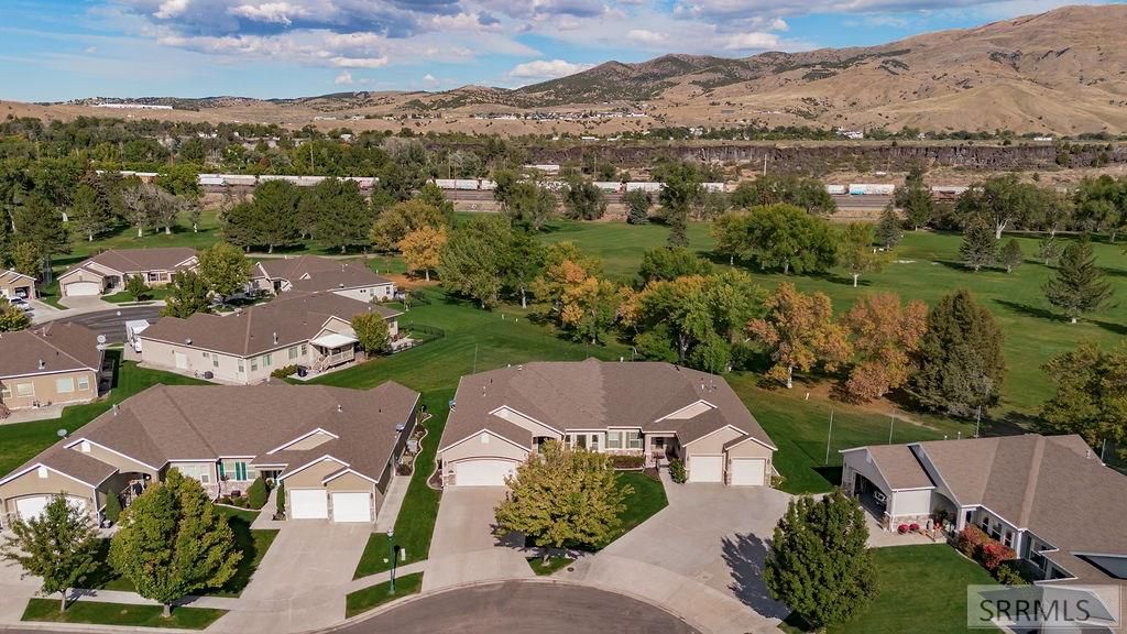 Image 2 of property listing at 3336 Lundburg Lane, Pocatello, ID 83204