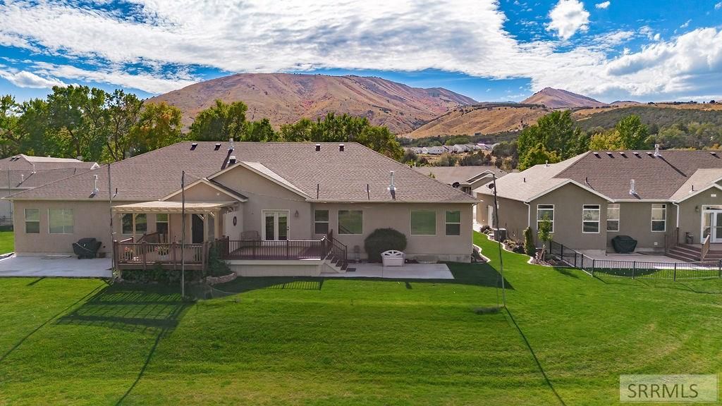 Image 3 of property listing at 3336 Lundburg Lane, Pocatello, ID 83204