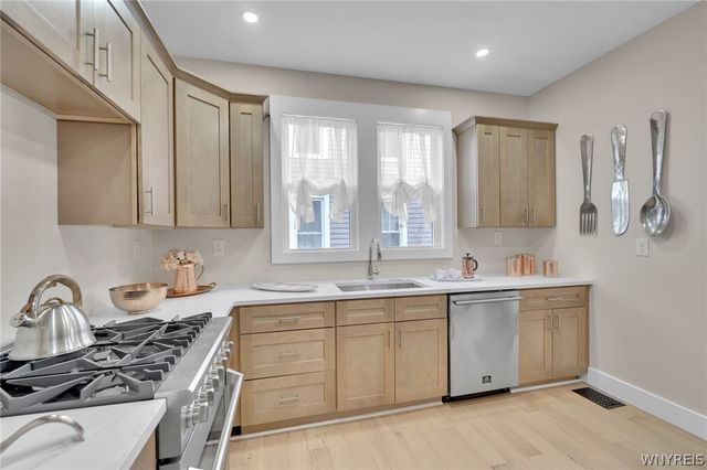 501 West Avenue, Buffalo, NY 14213