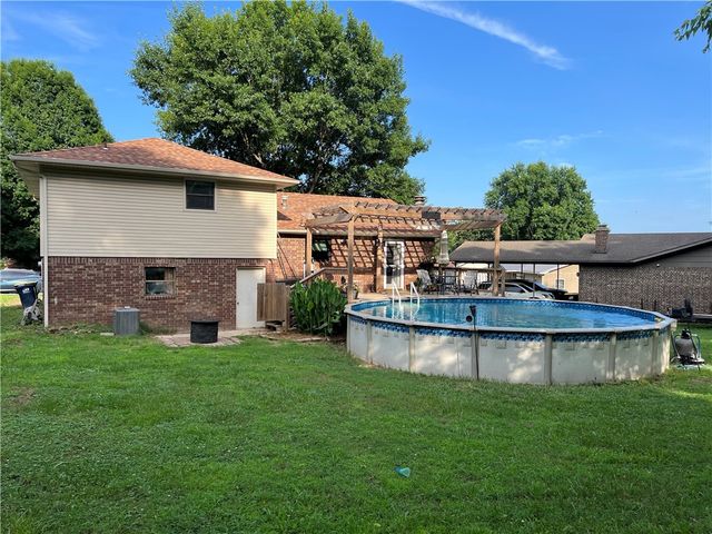 923 Quail Avenue, Harrison, AR 72601