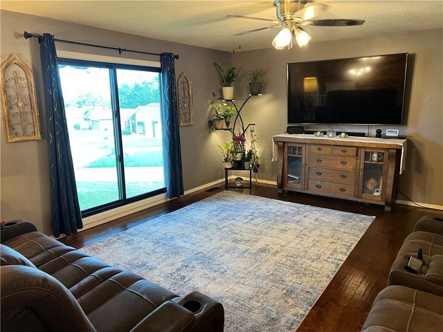923 Quail Avenue, Harrison, AR 72601