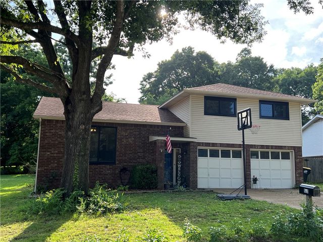 923 Quail Avenue, Harrison, AR 72601