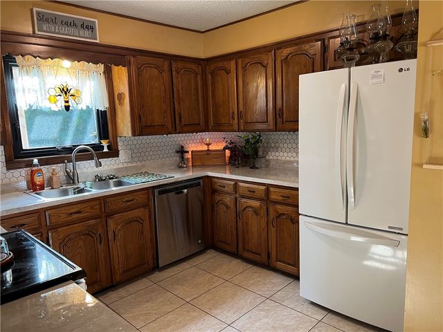 923 Quail Avenue, Harrison, AR 72601