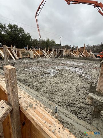 1344 Bellewood Lane, Canyon Lake, TX 78133