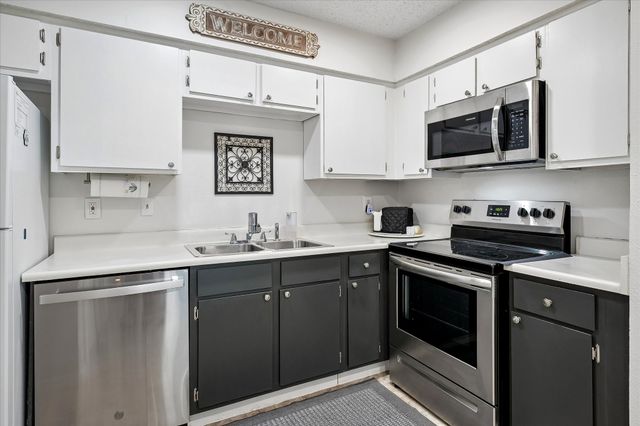 5300 Keller Springs 1077, Dallas, TX 75248