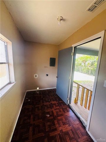 118 S Commercial Street, Edcouch, TX 78538