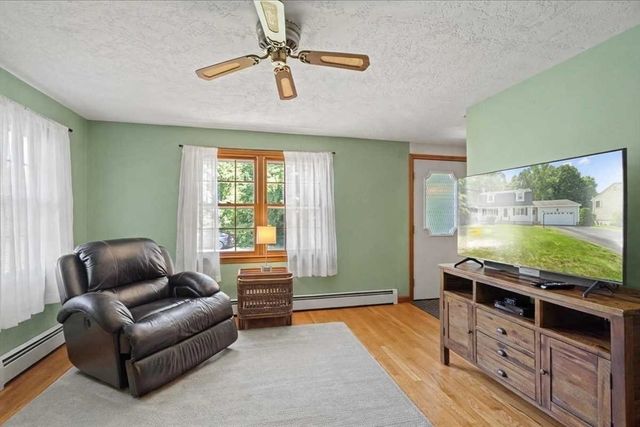 76 Brookhaven Rd, Worcester, MA 01606
