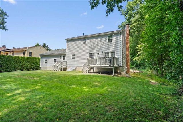 76 Brookhaven Rd, Worcester, MA 01606
